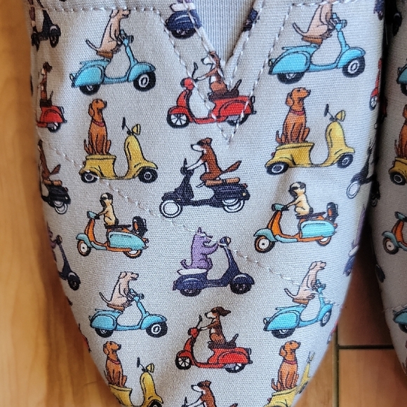 Bobs Sketchers Size 8.5 "For Dogs" Pup Patrol Dogs On Scooters Slip On Gray Shoe - Picture 5 of 8